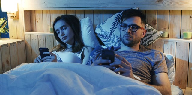 Experts Reveal The Social Media Habits That Prove A Wife Is Unhappy In Her Marriage