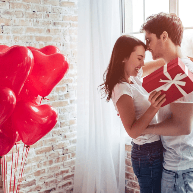 3 Tiny Tips For A More Connected Valentine's Day, According To An Attachment Specialist
